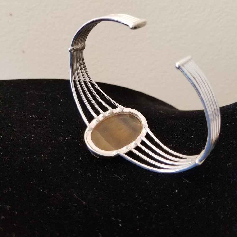 Mesmerizing Bracelet - image 7